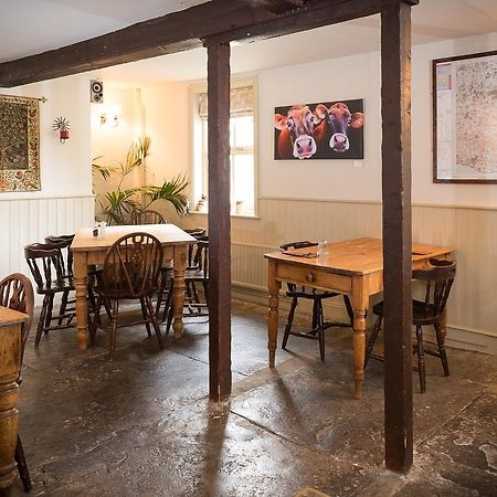 The Chetnole Inn Εξωτερικό φωτογραφία