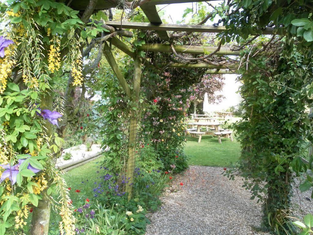 The Chetnole Inn Εξωτερικό φωτογραφία